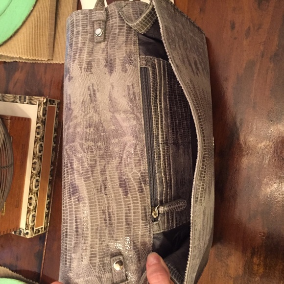 Michael Kors XL Tilda Genuine Leather Clutch NWT - Picture 3 of 4