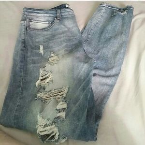 Plus size boyfriend jeans