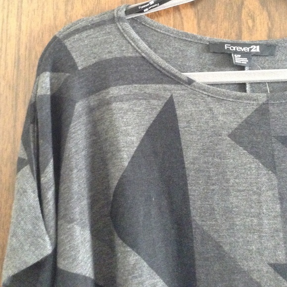 SOLD! ✖️BOGO Forever 21 Geometric Gray Color Block - Picture 3 of 3