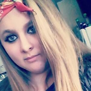 Meet your Posher, Alexia