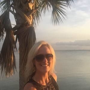 Meet your Posher, Cameo