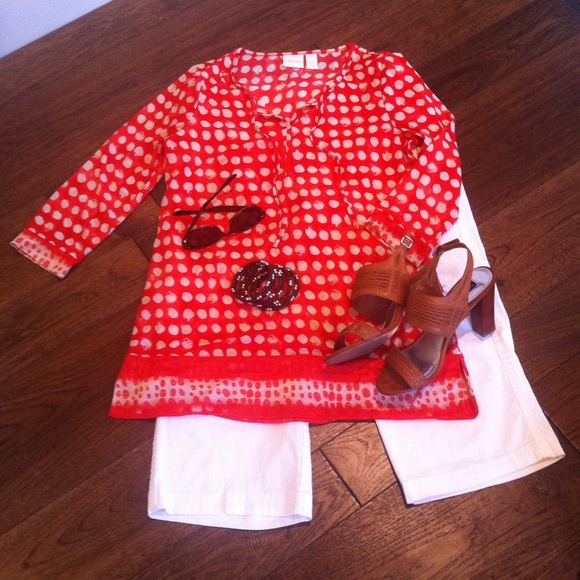 NWOT - CHICOS Fun Dot Top! (Tomato Red) Size 0 = 4
