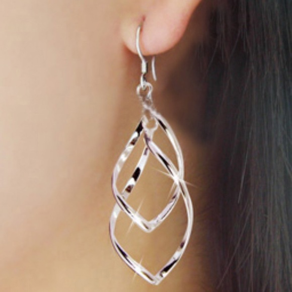 🎊🎉host pick🎉🎊earrings - Picture 2 of 2