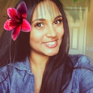 Meet your Posher, Sarina