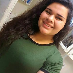 Meet your Posher, Damaris