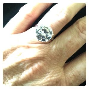 💕4ct 925 cz ring💕