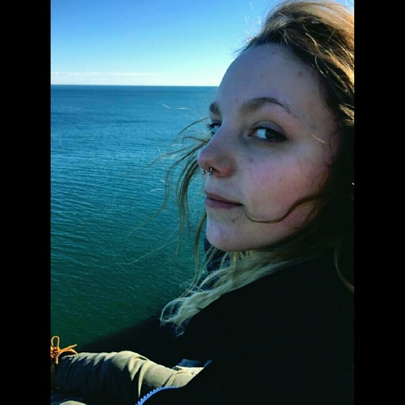 Meet your Posher, Audrey