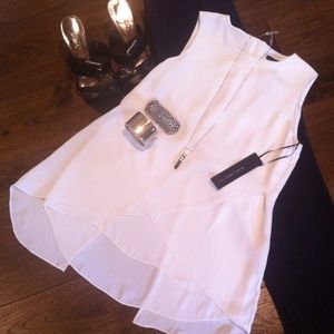 NEW!! - CHICOS BLACK LABEL - Chic Split Back Top