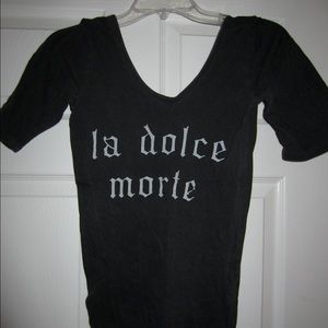 Urban Outfitters NWOT Scoop Neck Tee szS