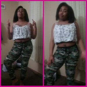 Meet your Posher, Clarencia