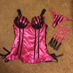 Pink/ black shapewear w/underwire, push up, boning