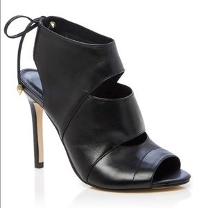 ❤New Guess Leather  Boots.💃🏻