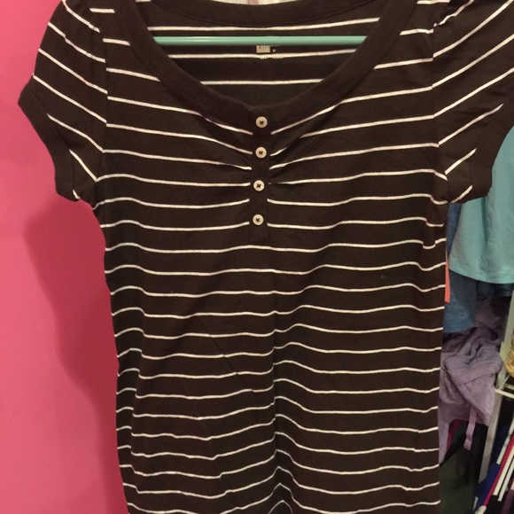 Medium gap t shirt