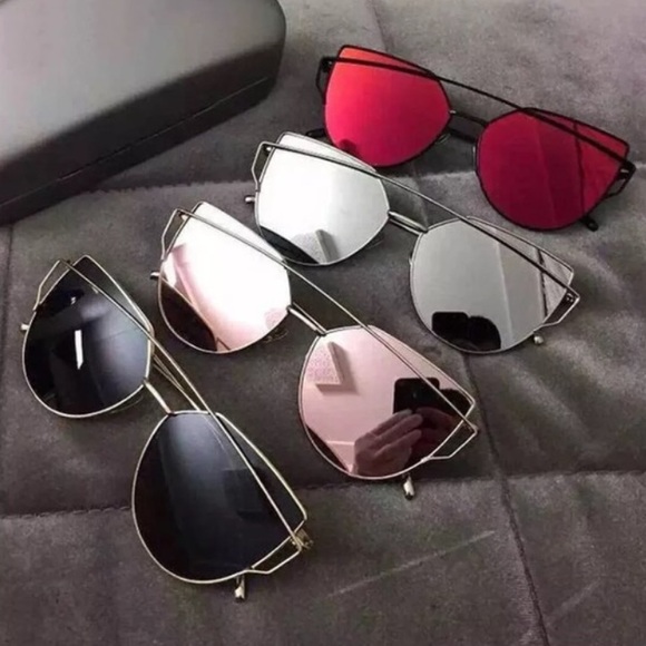 [Btq] Gold Sunglasses with Bar - Picture 4 of 6