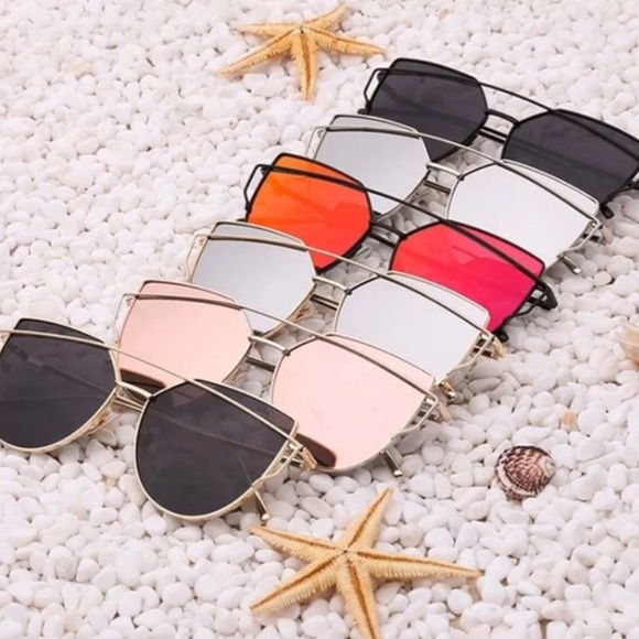 [Btq] Gold Sunglasses with Bar - Picture 5 of 6