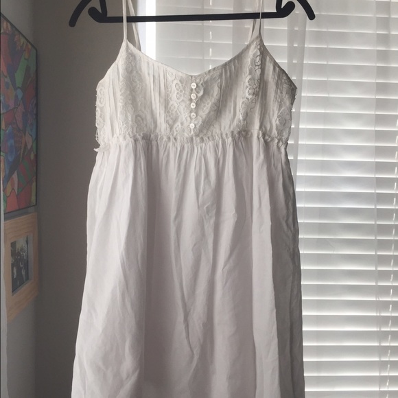 Summer white dress - Picture 4 of 4