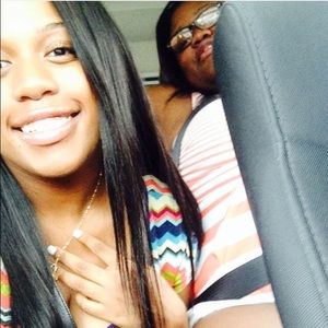 Meet your Posher, Alexis