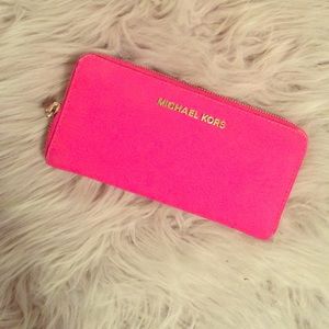 Michael Kors Saffiano leather pink wallet