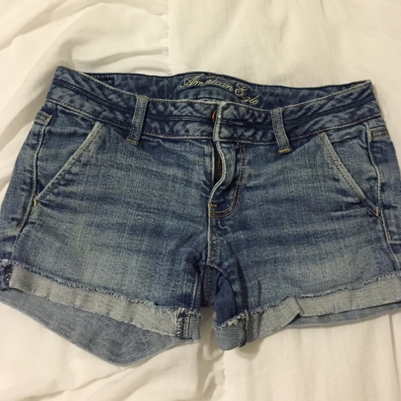 American Eagle Midi Shorts - Picture 1 of 3