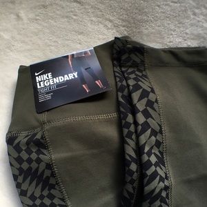 Nike LEGENDARY🚨🚨 Hold for Lex