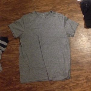 Plain scoop neck