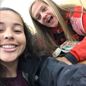 Meet your Posher, Emili