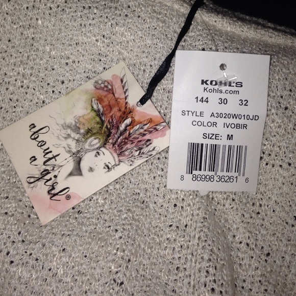 Sweaterđź’“ - Picture 2 of 2