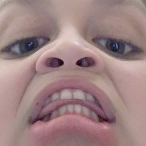 Meet your Posher, Georgina