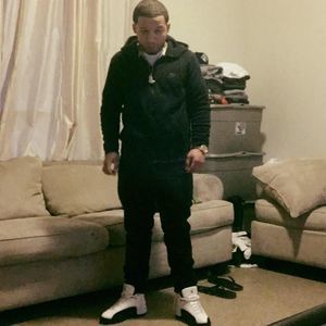 Meet your Posher, Devine