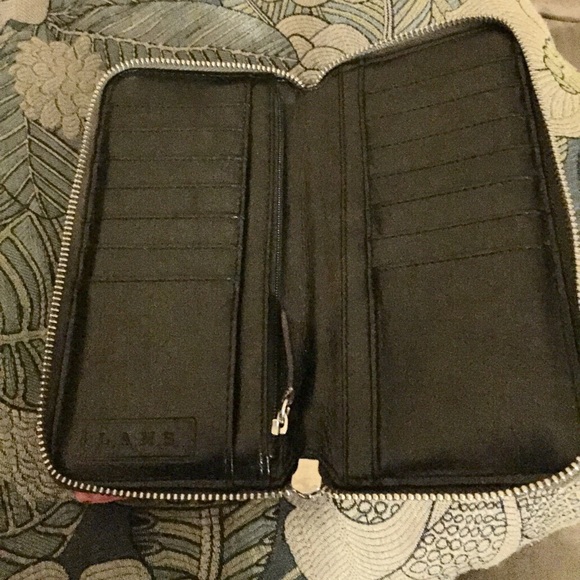 L.A.M.B. Zip around wallet, Army green leather,GUC - Picture 4 of 4