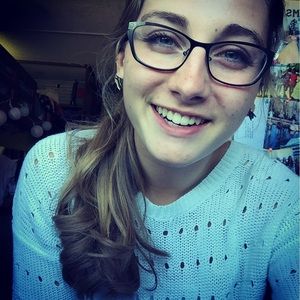 Meet your Posher, Samantha