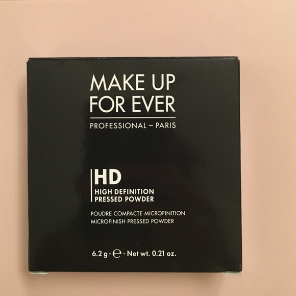 MAKE UP FOREVER HD pressed powder