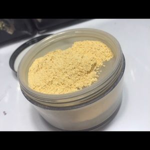 Graftobian Banana Powder