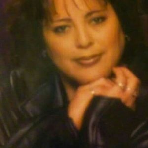 Meet your Posher, Gloria