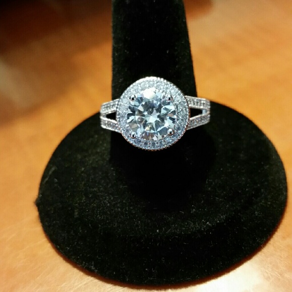 10k White Gold New Vintage Micro Pave CZ Ring - Picture 3 of 4