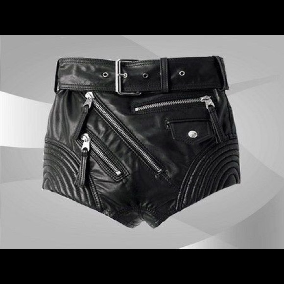 Women's genuine leather shorts style WS13