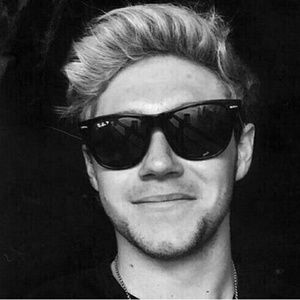 Meet your Posher, Yesenia