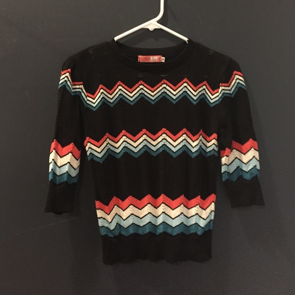 Lux chevron crop sweater