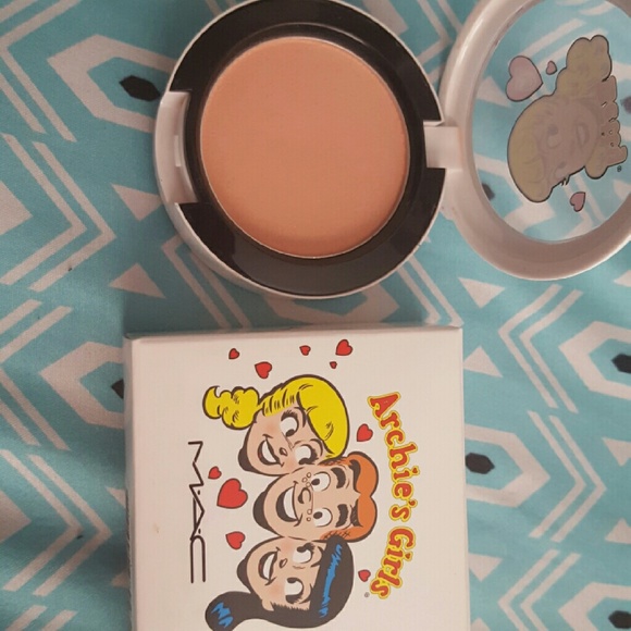 Mac Archie's girls limited edition blush