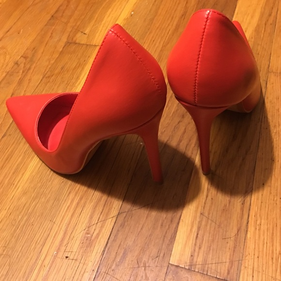 Lulu's stilettos - Picture 3 of 3