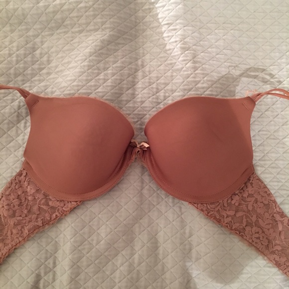 DKNY Nude Bra 32C