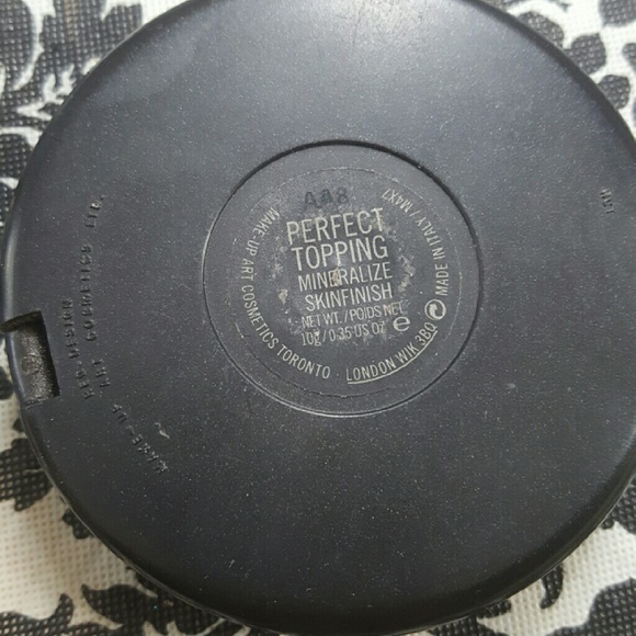 Mac mineralized skinfinish