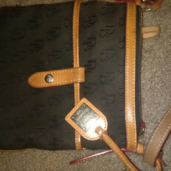 Reduced!! Dooney & Bourke bag