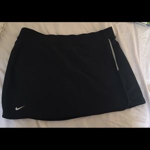 Nike FIT DRY Black Pure Tennis Skirt. Size: L