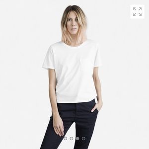 Everlane white box cut tee size S.
