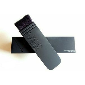 Nars kabuki ita brush