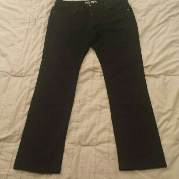 New York & Company Low Rise Skinny Jeans