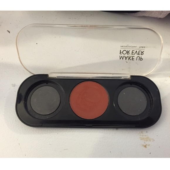 Makeup Forever m738 w/ empty trio case