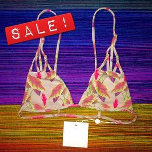 Acacia SANTORINI Top in Vintage Hawaii!