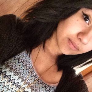 Meet your Posher, Bria